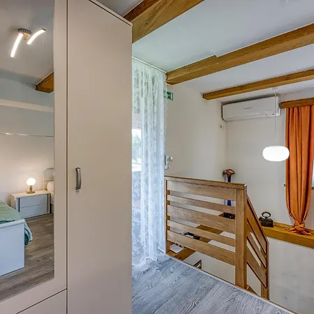 Apartma Kolpa Reka 